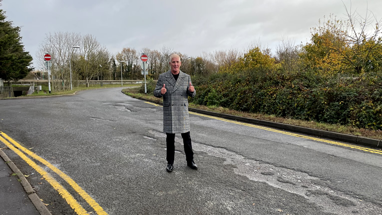 Double Yellow Lines drastically Reduce Parking